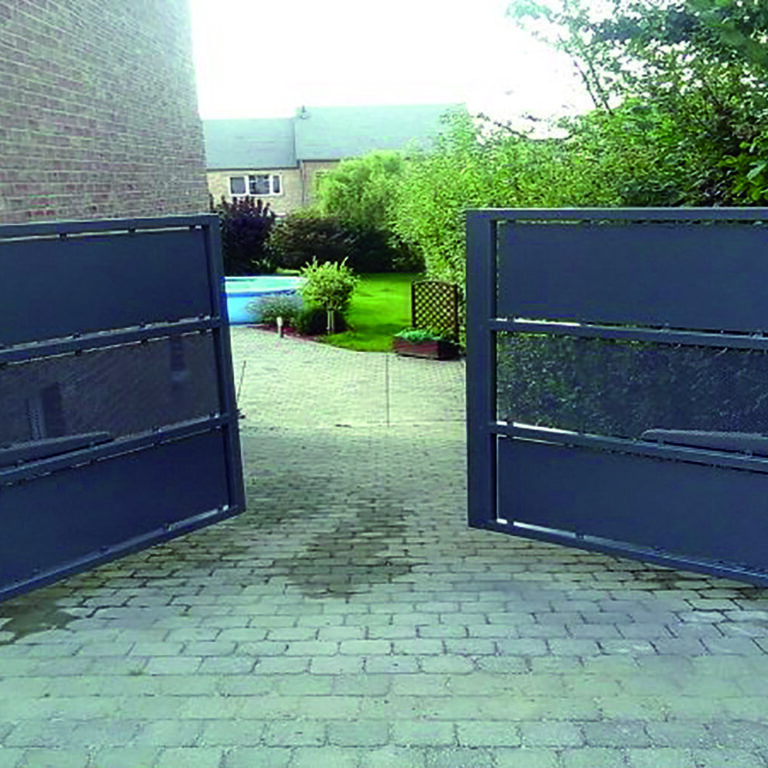 Portail automatisé - StylMetal à Rebecq (Bierghes)