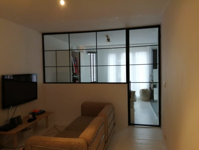 verriere-interieure-moderne-05-separation-chambre-salle-de-bain-atelier-ferronnerie-stylmetal